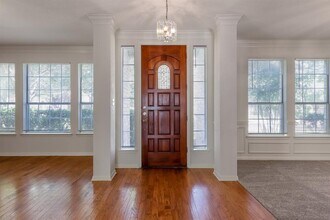 10225 Open Gate Dr in Austin, TX - Building Photo - Building Photo