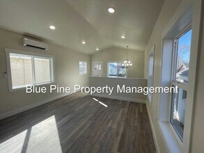 323 Gladstone St in Idaho Falls, ID - Building Photo - Building Photo