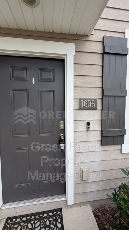 575 Oakleaf Plantation Pkwy in Orange Park, FL - Building Photo - Building Photo