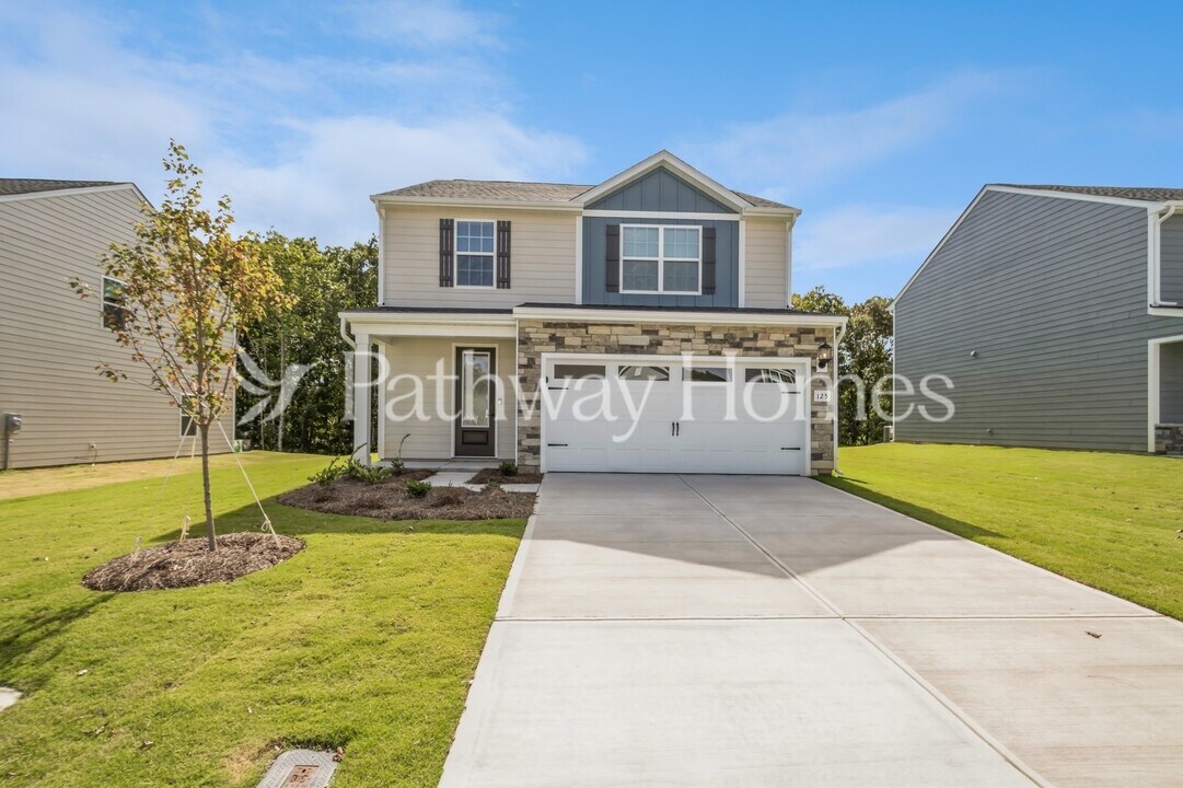 125 Brixham Lp in Troutman, NC - Building Photo
