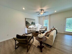 5407 Allegro Ln in Flowery Branch, GA - Building Photo - Building Photo