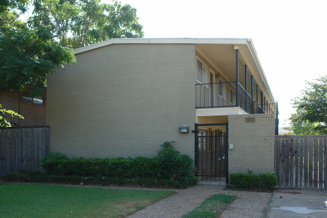 4322 Cole Ave in Dallas, TX - Building Photo