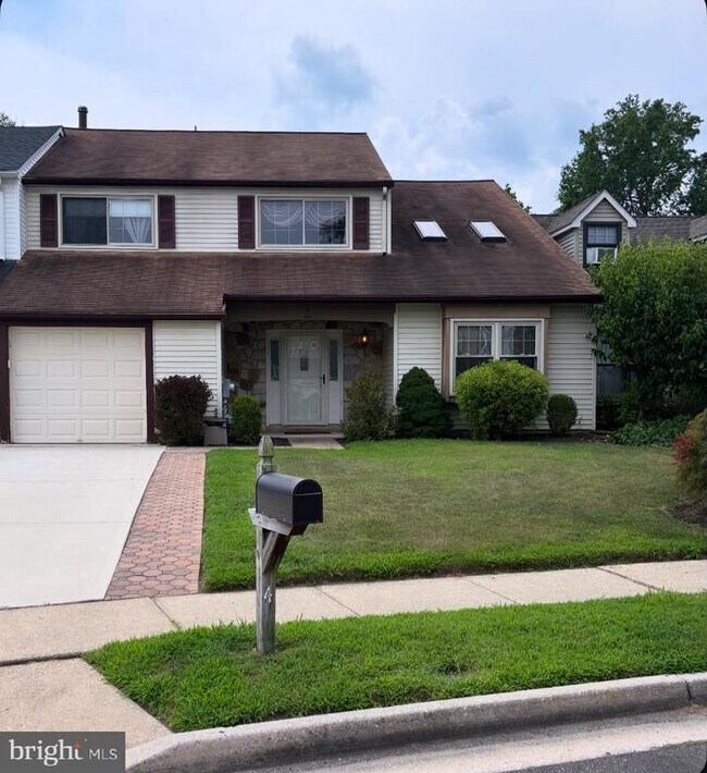4 Irongate Dr