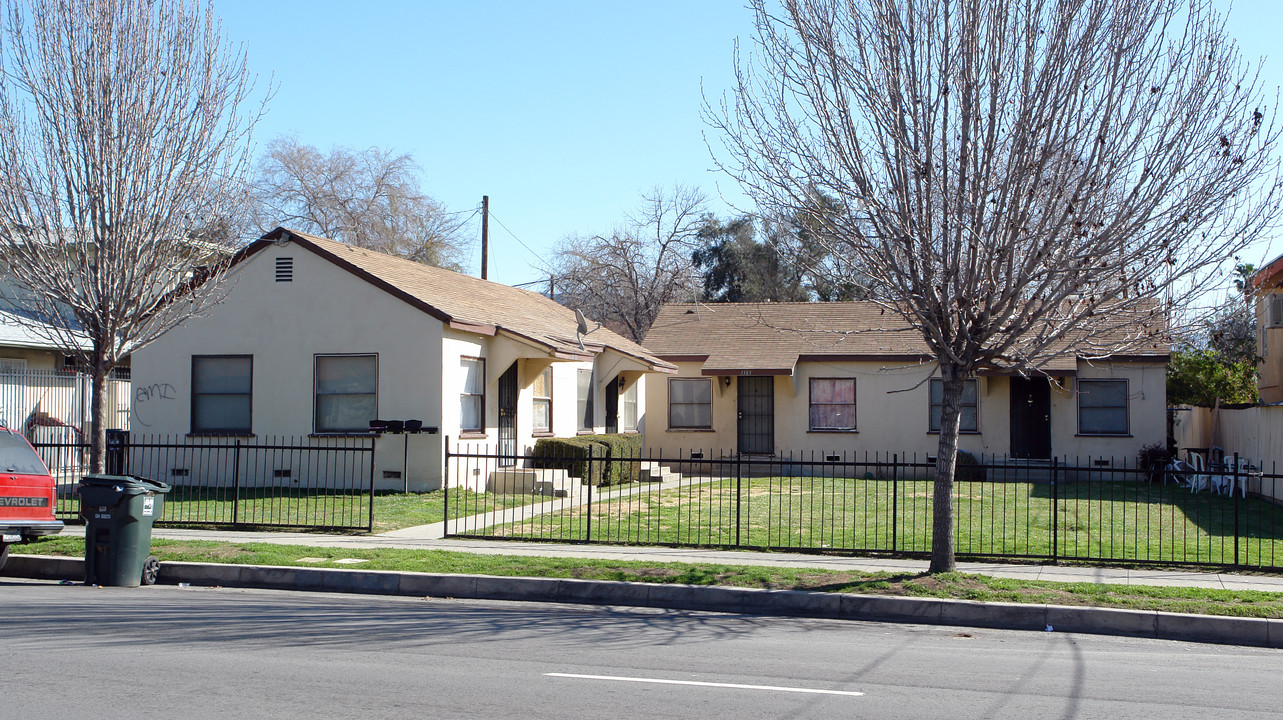 1385 N Mountain View Ave in San Bernardino, CA - Building Photo