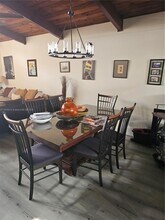 124 Gate Rd in Hollywood, FL - Building Photo - Building Photo