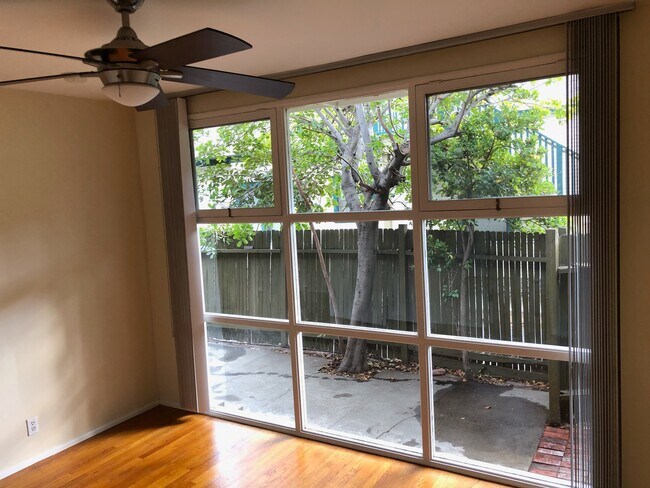 62 N Wilson Ave in Pasadena, CA - Building Photo - Building Photo