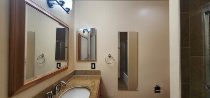 335 Los Arbolitos Blvd in Oceanside, CA - Building Photo - Building Photo