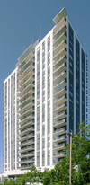 2200 Victory Pky Apartments