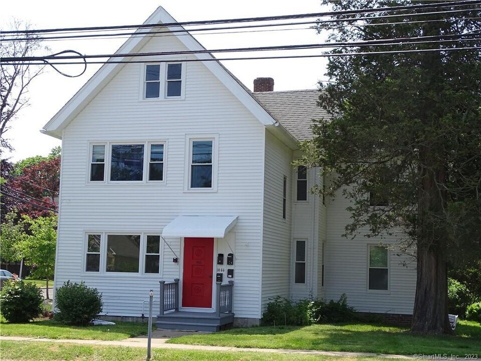 146 Montowese St-Unit -A in Branford, CT - Building Photo