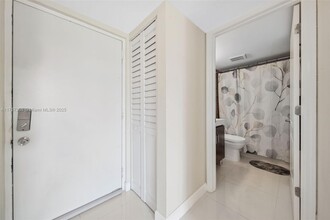 1740 NW N River Dr in Miami, FL - Building Photo - Building Photo