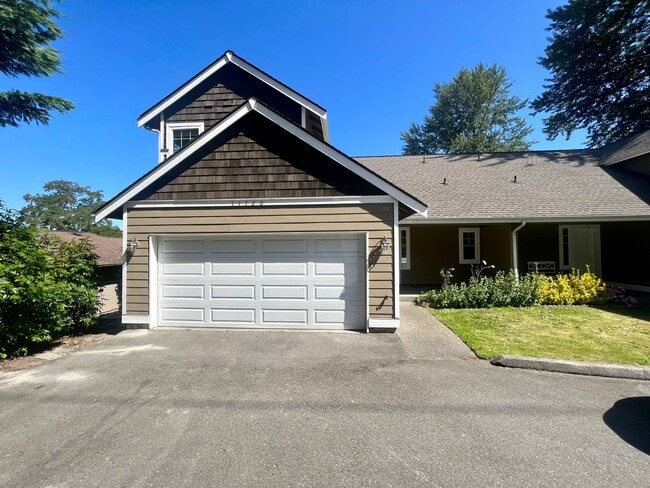 property at 11720 SE 208th St