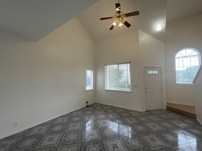 2468 England St in Chico, CA - Building Photo - Building Photo