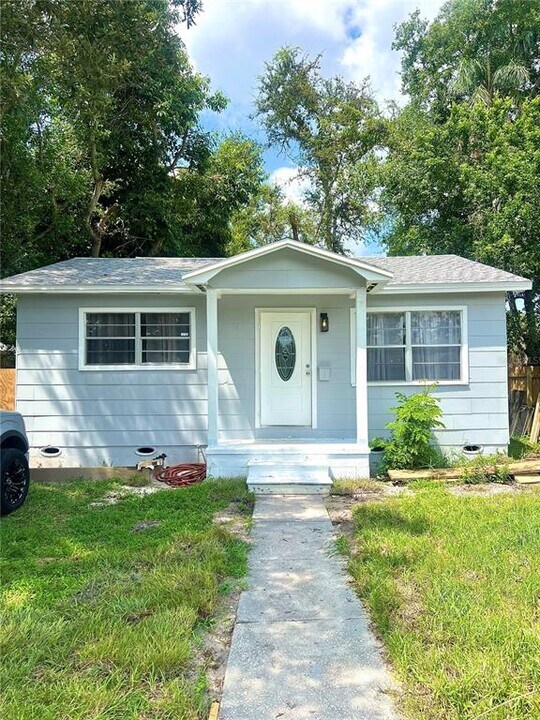 3827 18th Ave S in St. Petersburg, FL - Building Photo