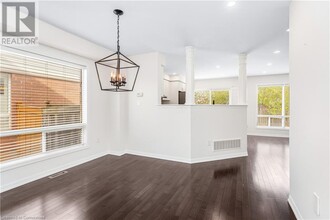 3123 Edgar Ave in Burlington, ON - Building Photo - Building Photo