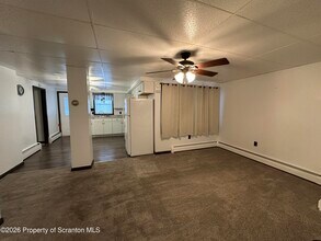 548 Main St in Dickson City, PA - Building Photo - Building Photo