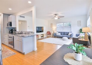 2181 Hyde Park St in Sarasota, FL - Building Photo - Building Photo