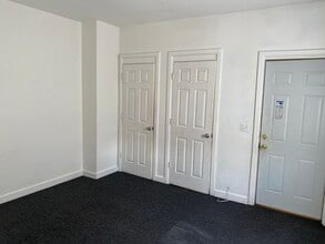 86 N 4th St in Aurora, IL - Building Photo - Building Photo