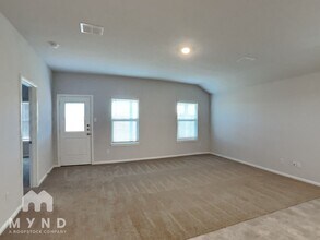 5901 Piedrosa Ct in Lantana, TX - Foto de edificio - Building Photo