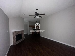 1970 Olive Bark Dr in Memphis, TN - Building Photo - Building Photo