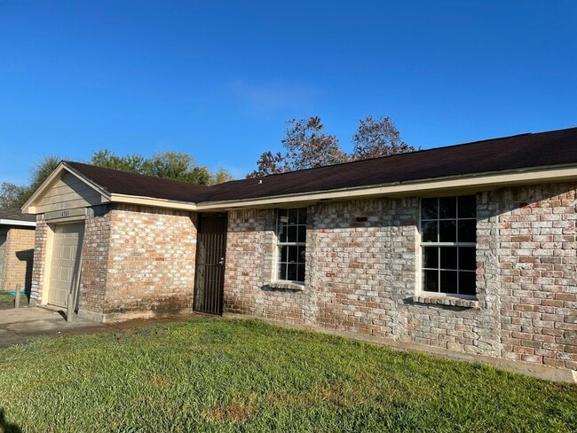 property at 4751 E Ridge Creek Dr