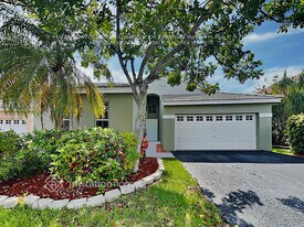 265 Somerset Way in Weston, FL - Building Photo