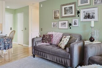 6350 Genesee Ave in San Diego, CA - Building Photo - Building Photo