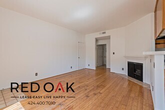 2463 Sawtelle Blvd, Unit 101 in Los Angeles, CA - Foto de edificio - Building Photo