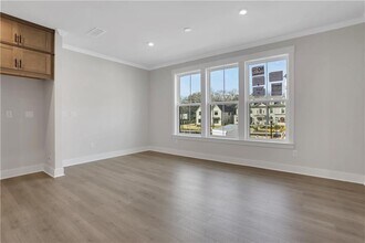 119 Bridgecrest Rd in Roswell, GA - Building Photo - Building Photo