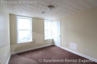 9 Douglas St, Unit 6 Douglass St #1 in Cambridge, MA - Building Photo - Building Photo