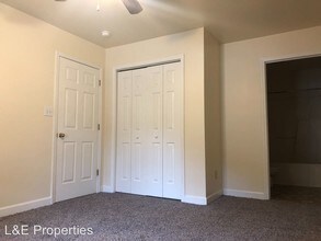 2013 Grandhaven Dr in Mount Holly, NC - Building Photo - Building Photo