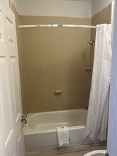 5600 Bluebonnet Blvd in Baton Rouge, LA - Building Photo - Building Photo