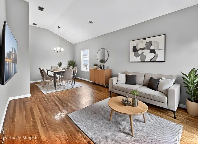 43 Manhattan Ave in Jersey City, NJ - Building Photo - Building Photo