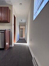 102 Saint John St, Unit B in Midway, PA - Foto de edificio - Building Photo