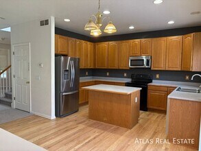 1071 Thornbury Pl in Littleton, CO - Building Photo - Building Photo