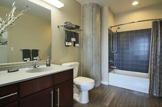 1451 S State St, Unit 1708 in Chicago, IL - Foto de edificio - Building Photo