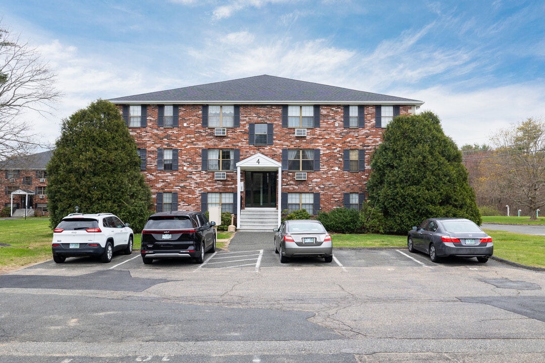 Westview Park Condos in Plaistow, NH - Foto de edificio