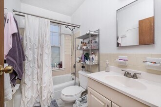 4 Wigglesworth St, Unit 1 in Boston, MA - Building Photo - Building Photo