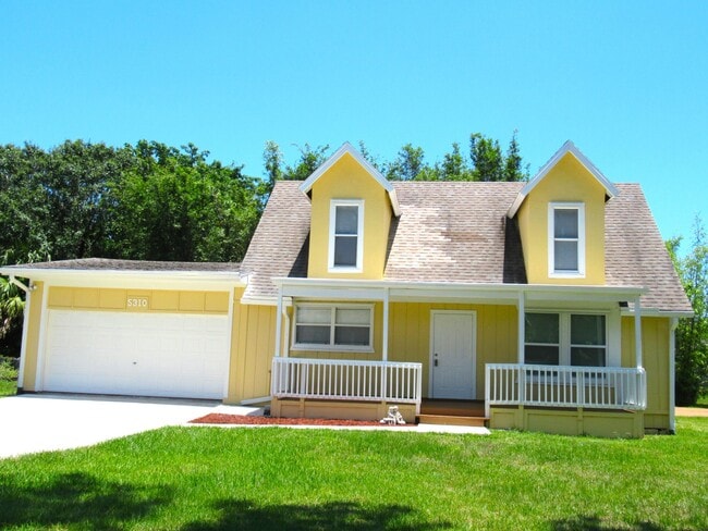 5310 Palm Dr in Fort Pierce, FL - Building Photo - Building Photo