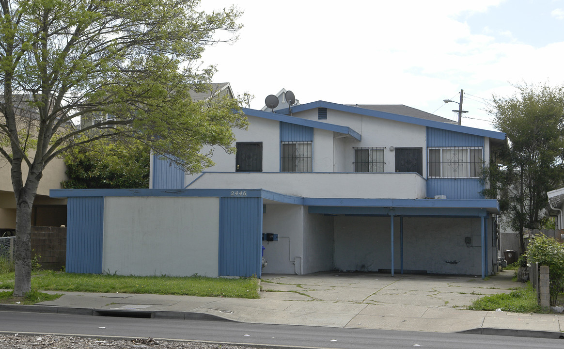 2446 Cutting Blvd in Richmond, CA - Building Photo