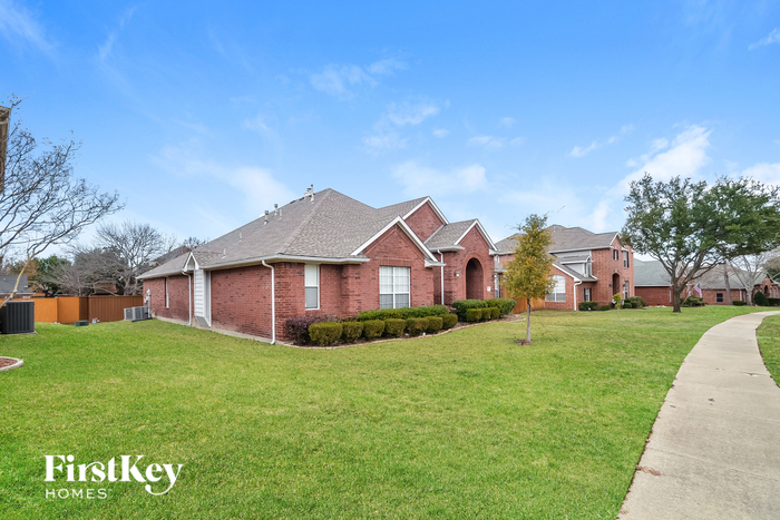 3921 Cloudcrest Dr in Plano, TX - Building Photo