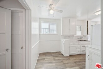 1408 N Mansfield Ave in Los Angeles, CA - Building Photo - Building Photo