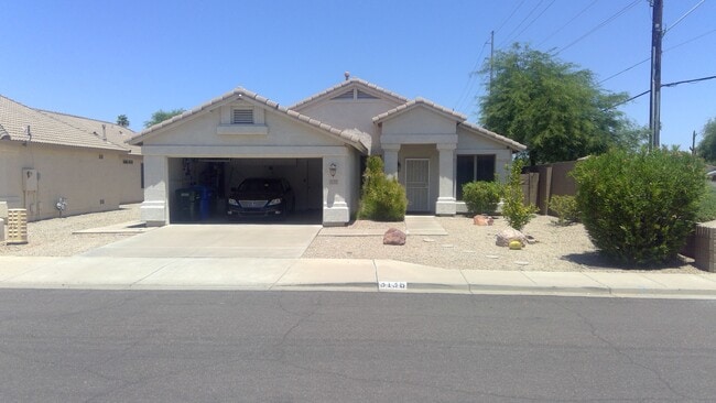 property at 3136 E Roveen Ave