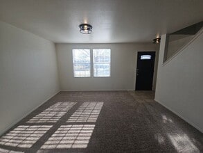 1432 Lauren Dr in Burleson, TX - Building Photo - Building Photo