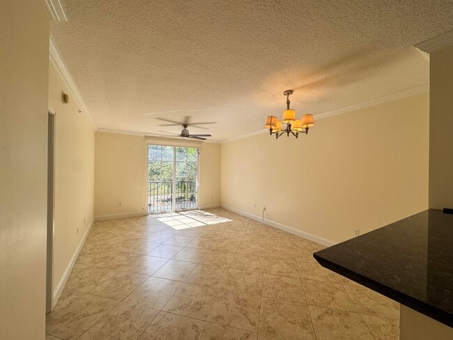 property at 580 S Sapodilla Ave