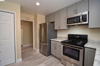 40232 Blanchard St in Fremont, CA - Foto de edificio - Building Photo