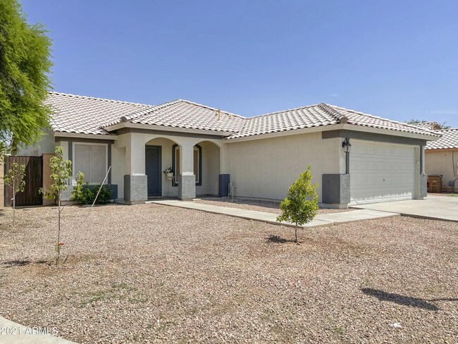 16084 W Mesquite Dr in Goodyear, AZ - Building Photo - Building Photo