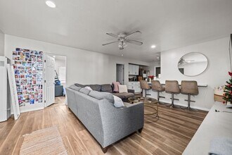 6239-6241 Mary Ln Dr in San Diego, CA - Building Photo - Building Photo