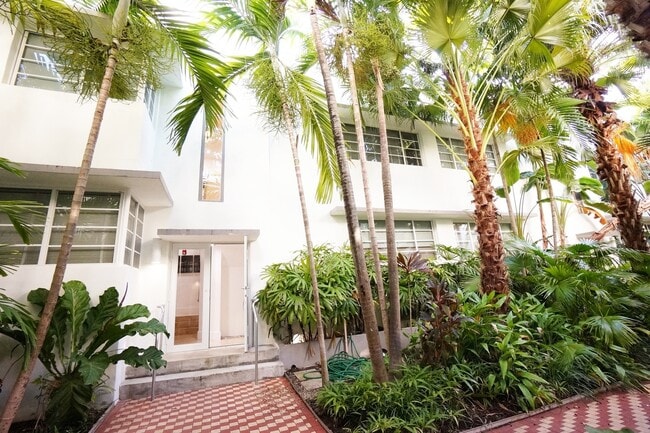 property at 3915 Meridian Ave