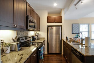 2708 San Pedro St in Austin, TX - Building Photo - Building Photo