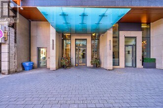395-3395 Bloor St E in Toronto, ON - Building Photo - Building Photo
